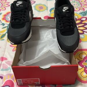 Nike Air Max Black, gray and White Sneakers